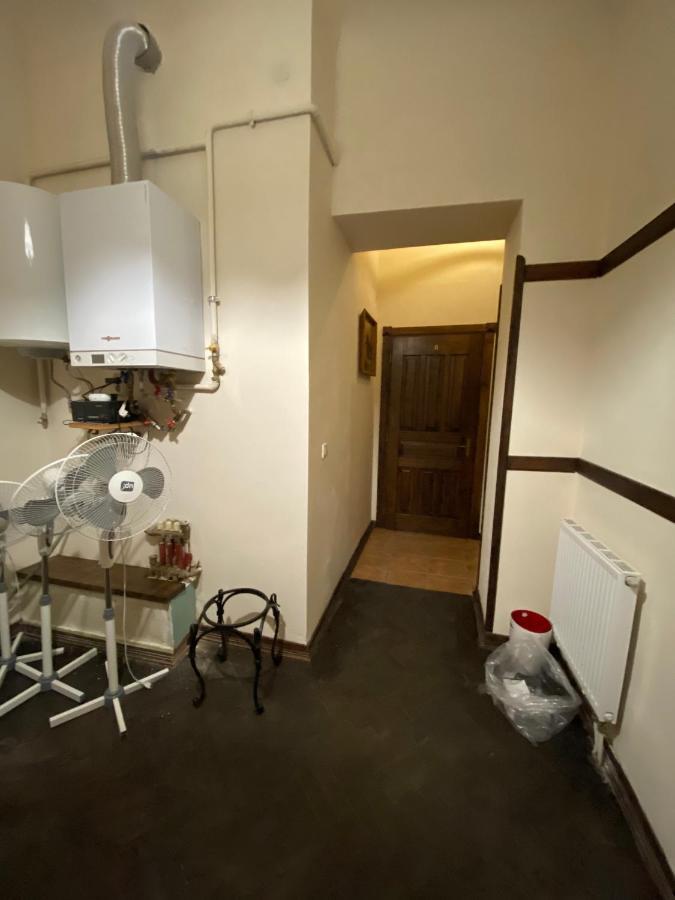 королівські на вулиці лесі українки 19 * إلفيف