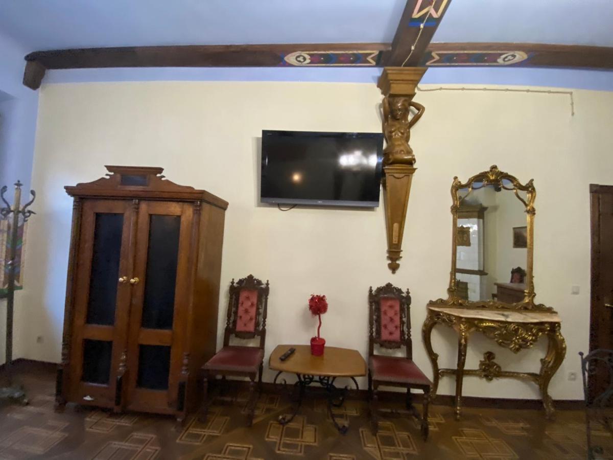 королівські на вулиці лесі українки 19 公寓